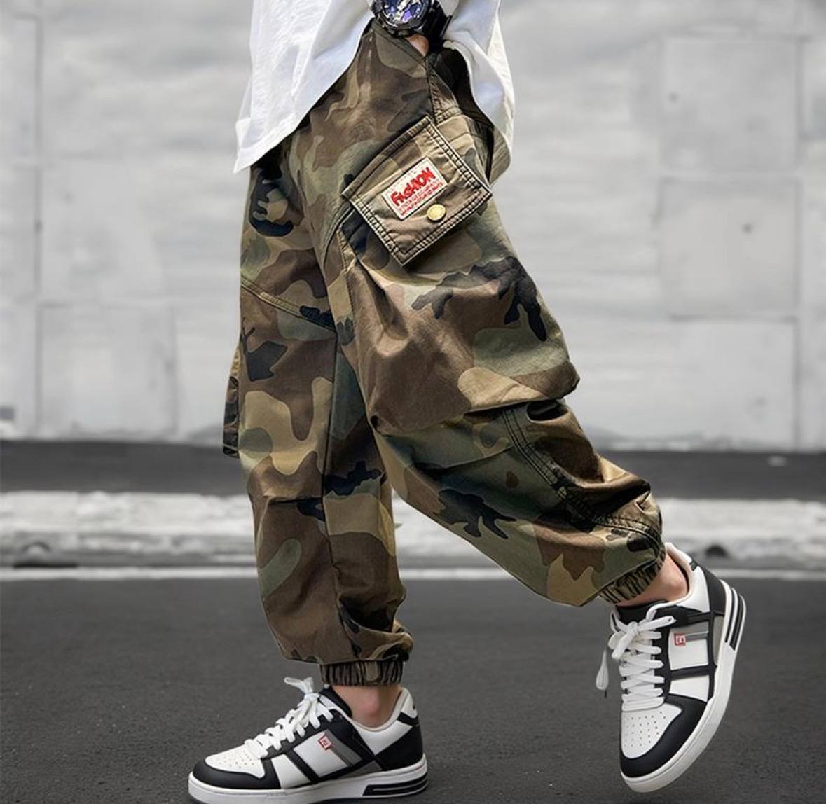 Pantalón camuflaje baggy ✨