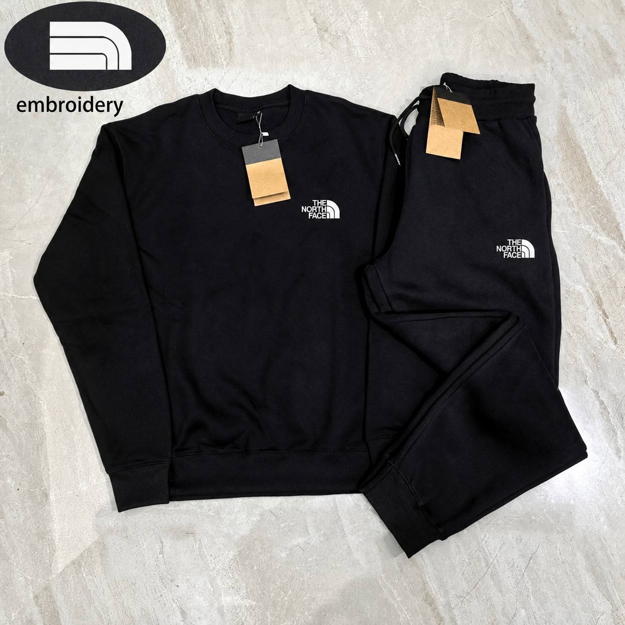 THE NORTH FACE (chándal completo) —-> 18€ 18€ ✨