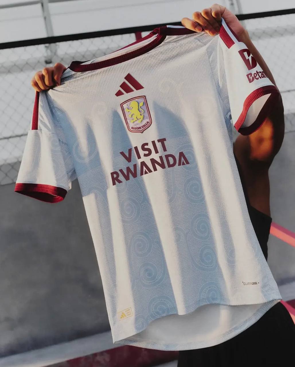 Tee Aston Villa ✨