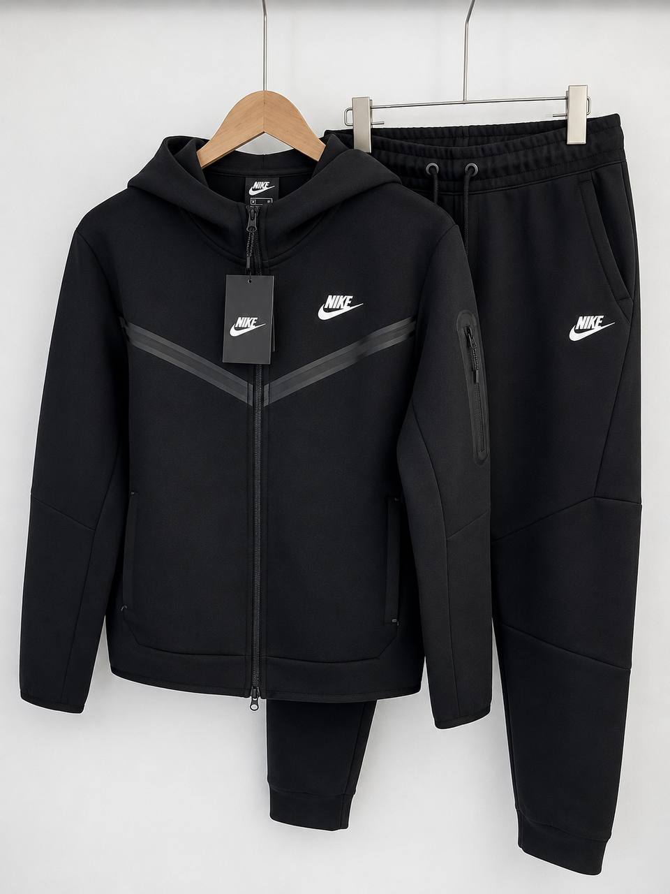Conjunto Nike Tech Fleece ✨💫 66€ ✨