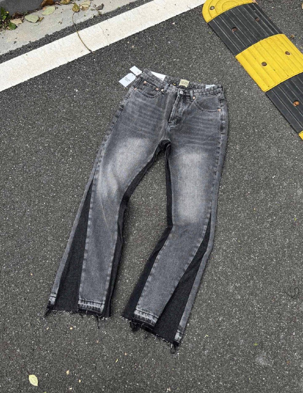 Pantalón Flared Gallery Dept ✨