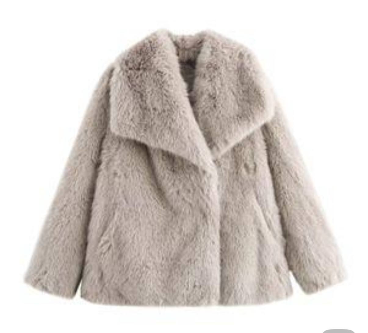Chaqueta de pelo Zara en varios colores, porfavor que nunca se dejen de llevar los abrigos de pelo 😮💨 ✨