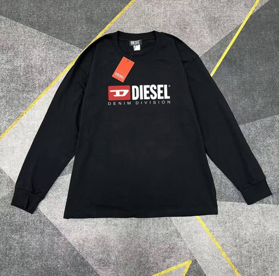 Camiseta larga Diesel ✨