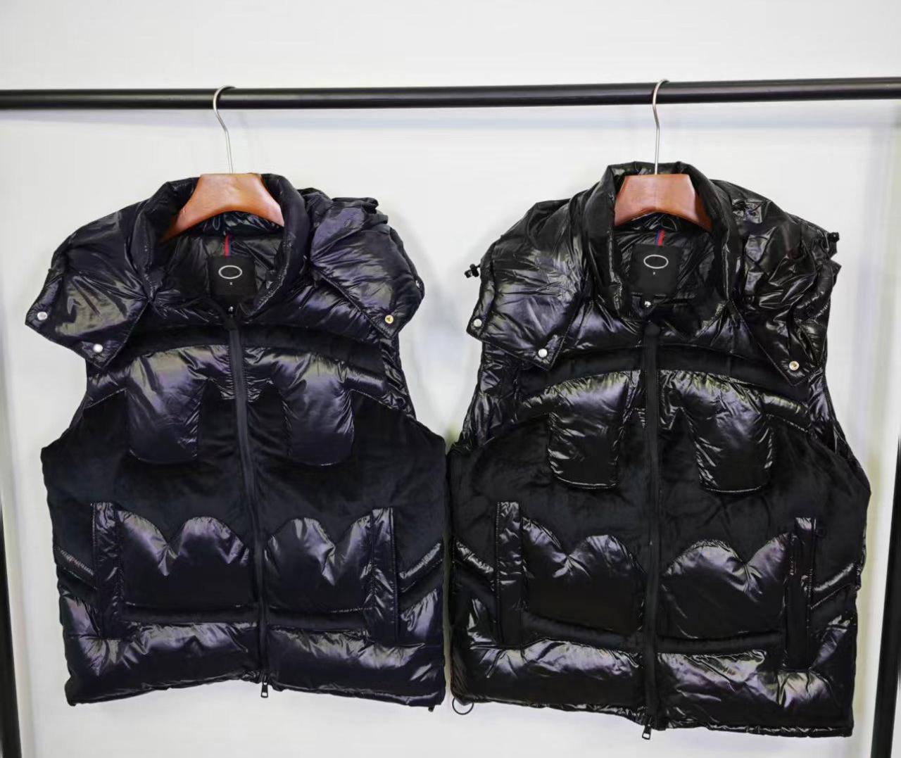 Chaleco moncler x batman ✨