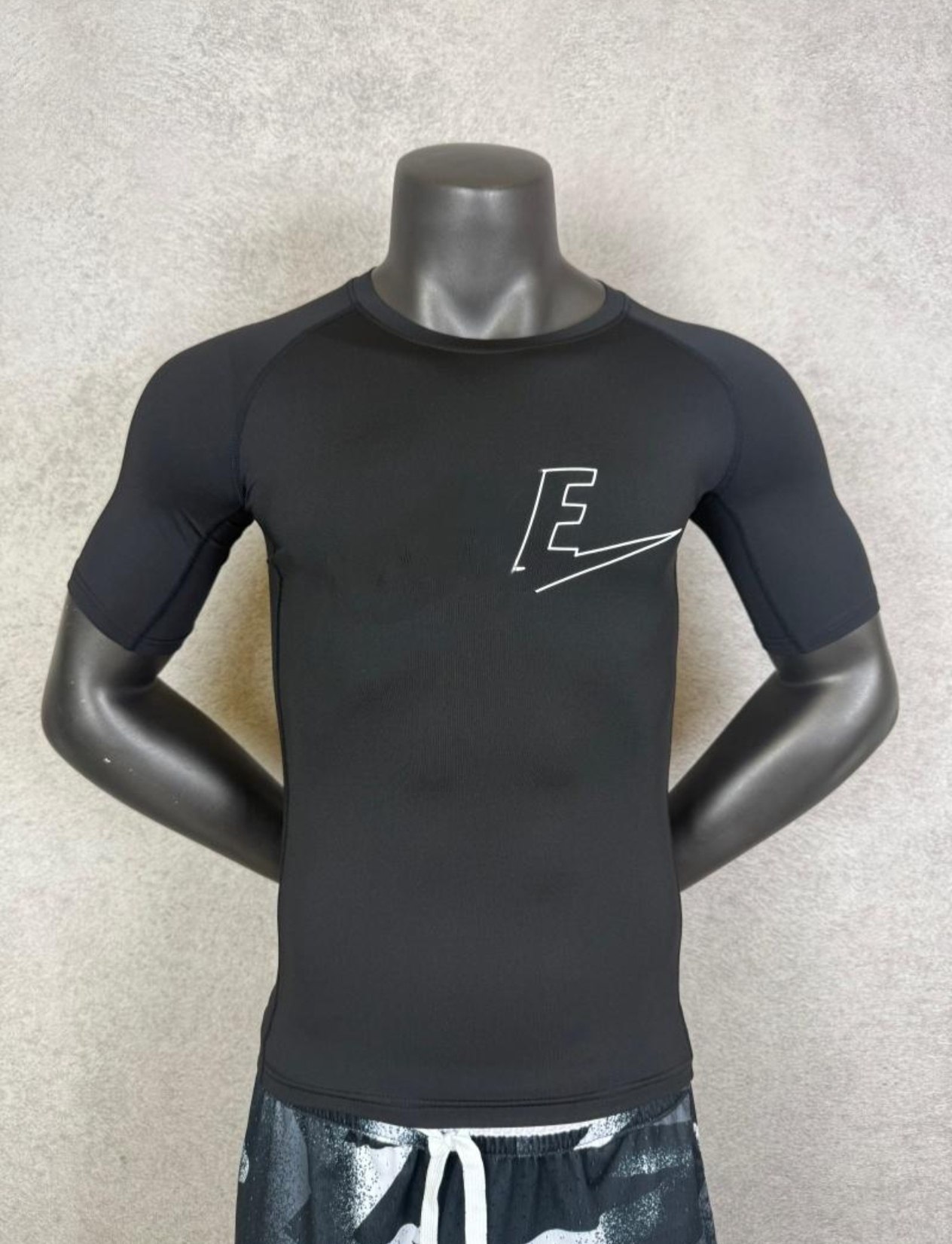 Camiseta compresión Nike ( Yep) 12.77€‼ ✨