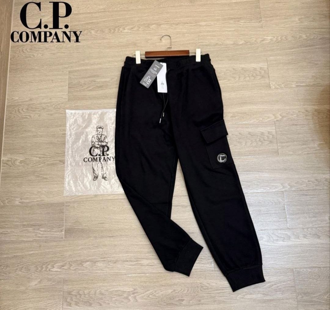 Pantalón CP Company. ✨💫. 17f ✨