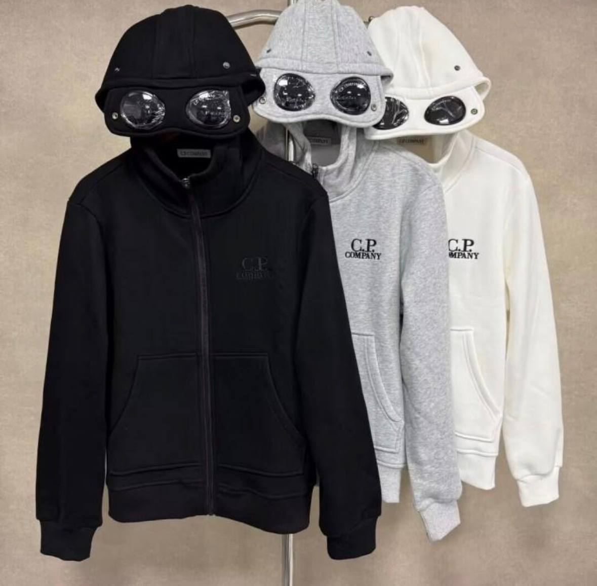 Sudadera zip CP Company ✨