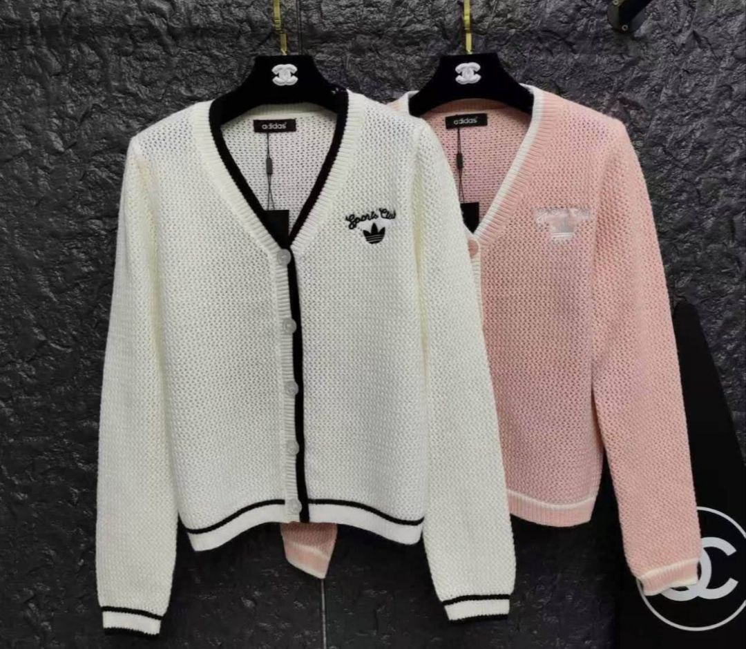 Jersey Adidas. ✨💫. 24€ ✨