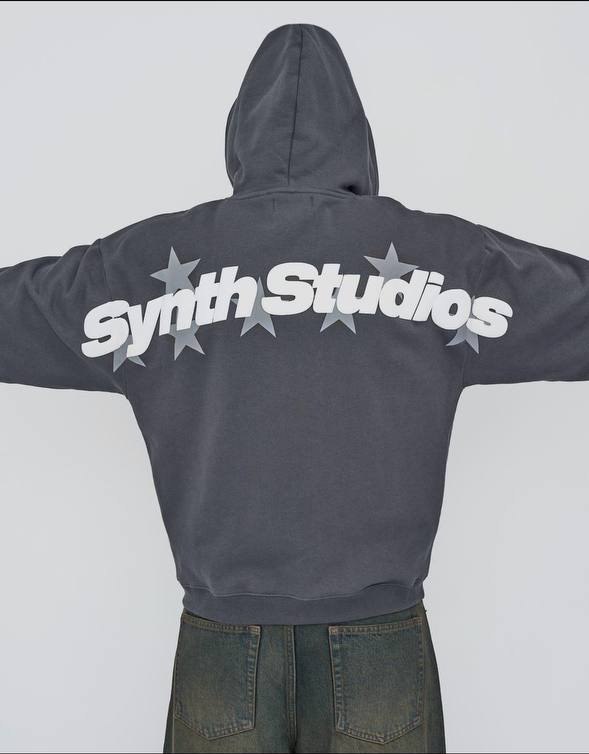 Sudadera Synth Studios ✨