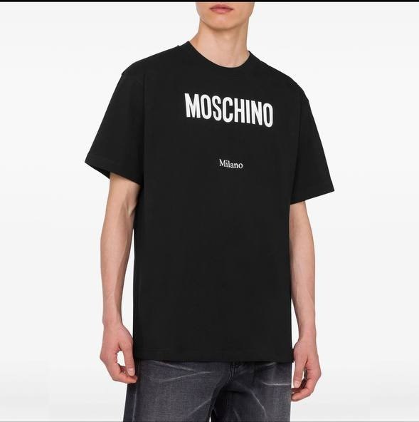 Camiseta Moschino ✨