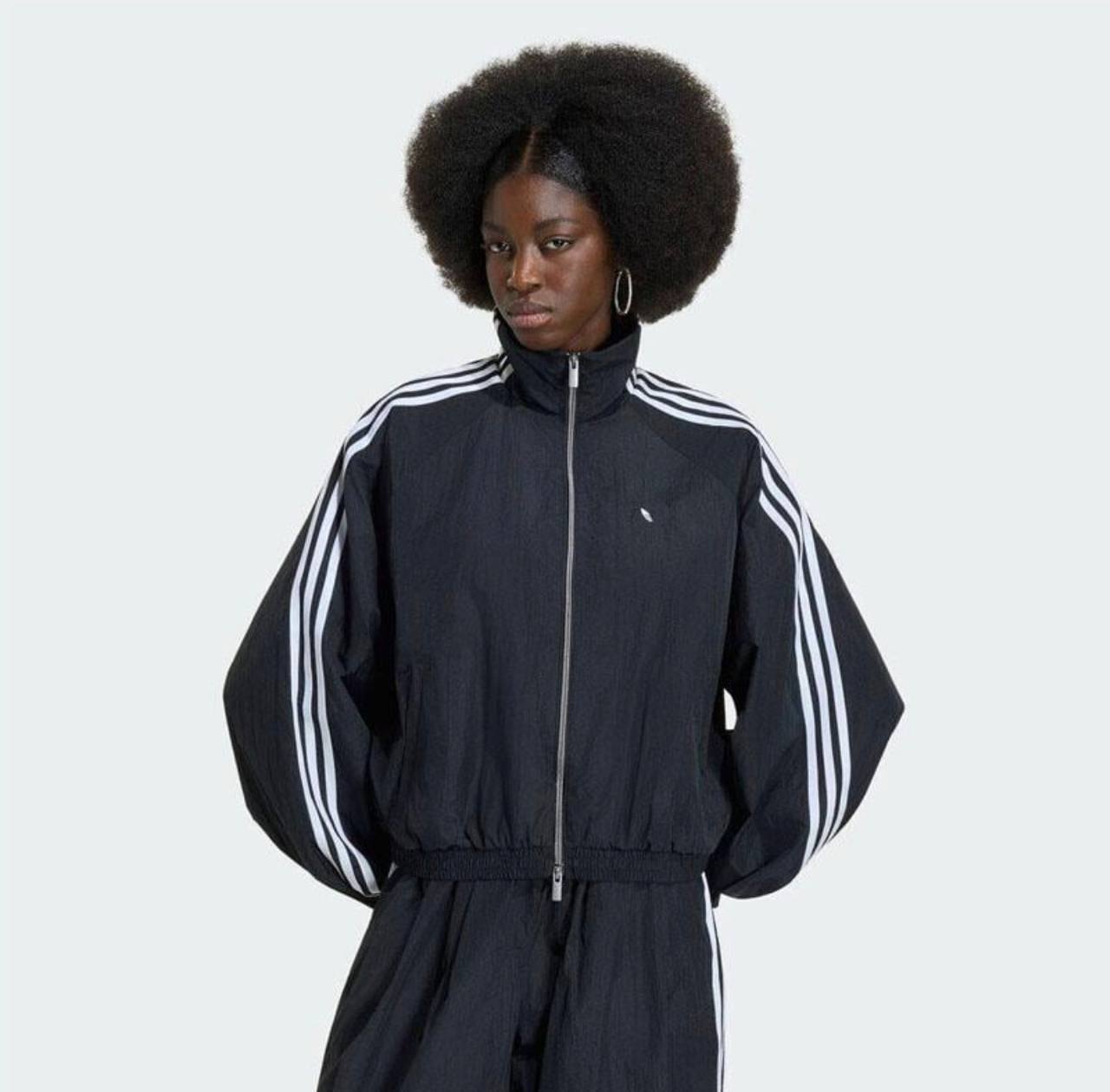 Chaqueta fina Adidas ✨