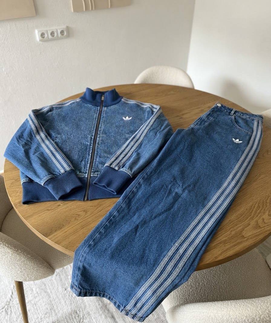 ADIDAS DENIM TRACKSUIT SET —-> 100,82€ ✨