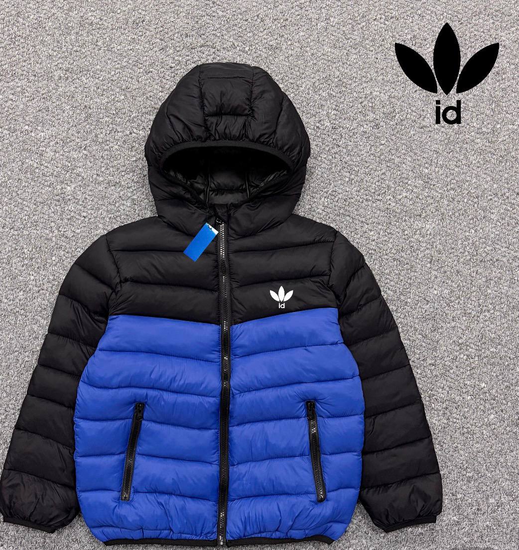 Abrigo Adidas kids ✨💫. 20€ ✨