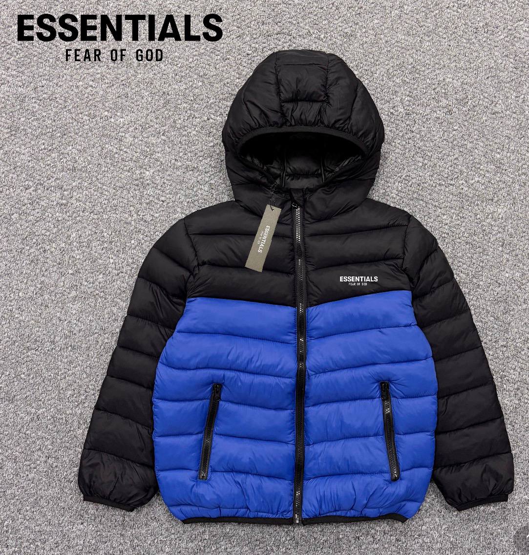Abrigo Essentials. Kids ✨💫. 23€ ✨