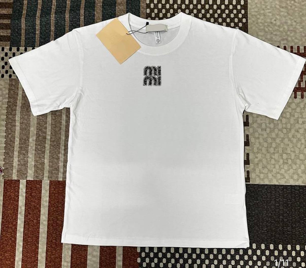 Camiseta MIU M con brillos, varios colores ✨