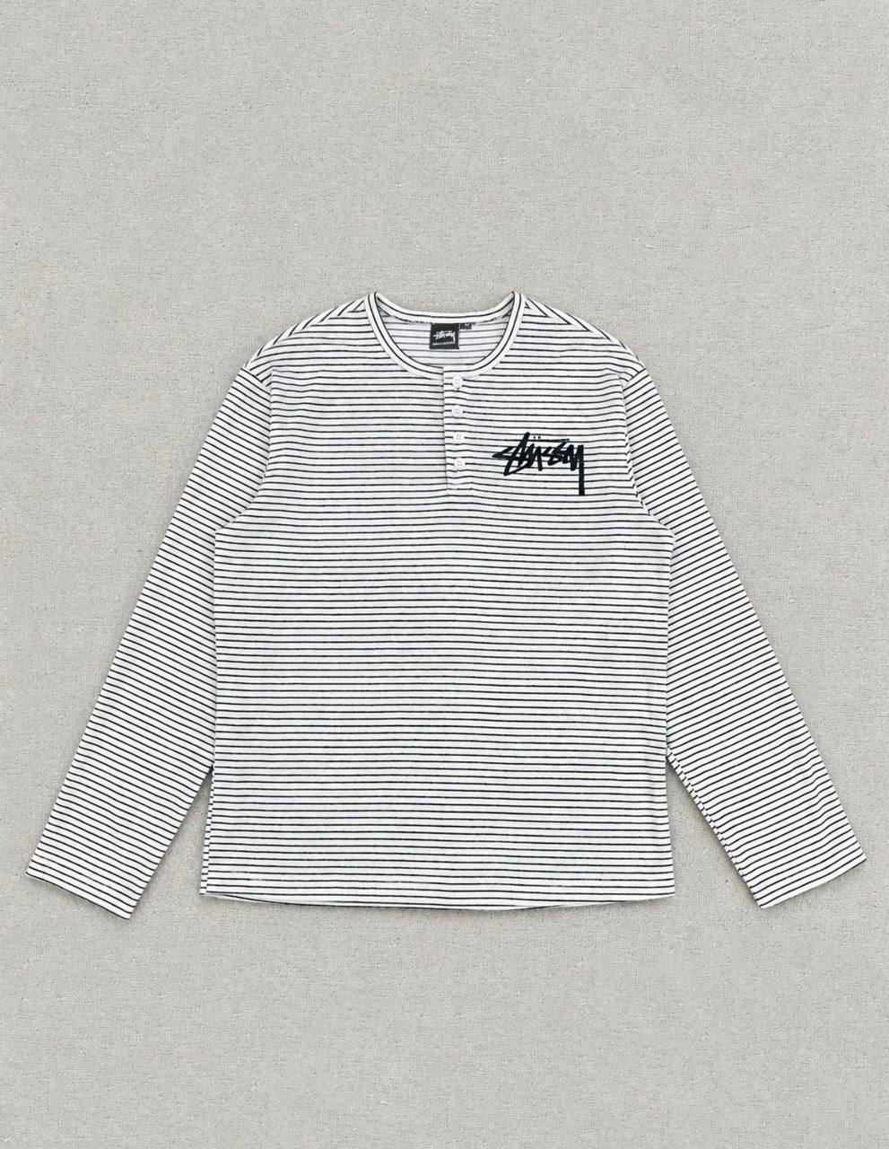 CAMISETA LONGSLEEVE STUSSY ✨