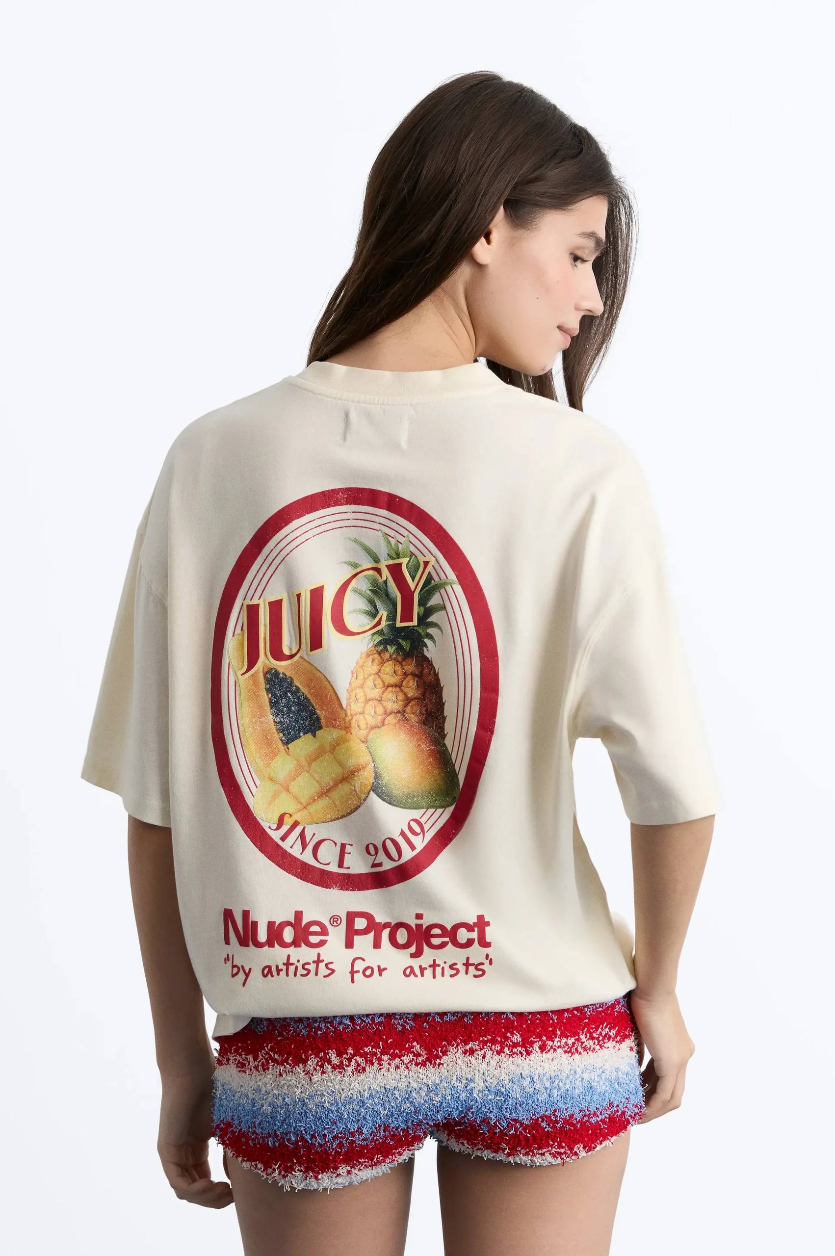 Camiseta Nude Project ✨💫. 9€ ✨