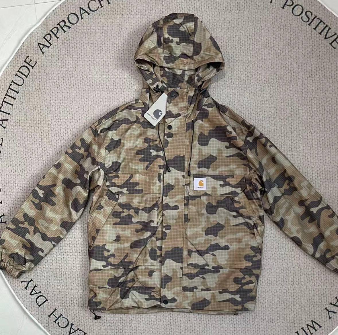 Chaqueta camuflaje Carhartt ✨