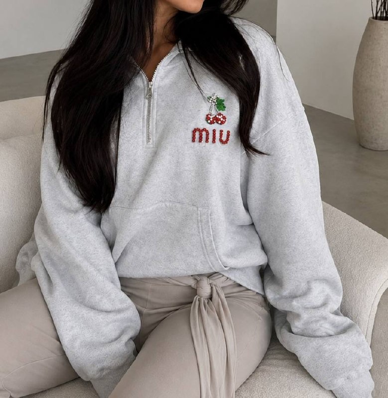Sudadera MIV MIV ✨