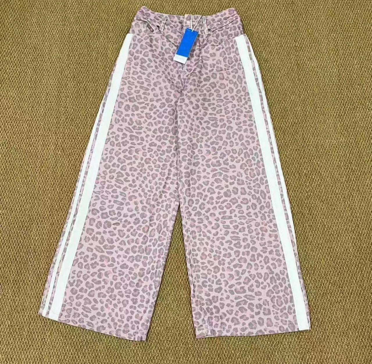PANTALÓN LARGO ADIDAS LEOPARDO ✨