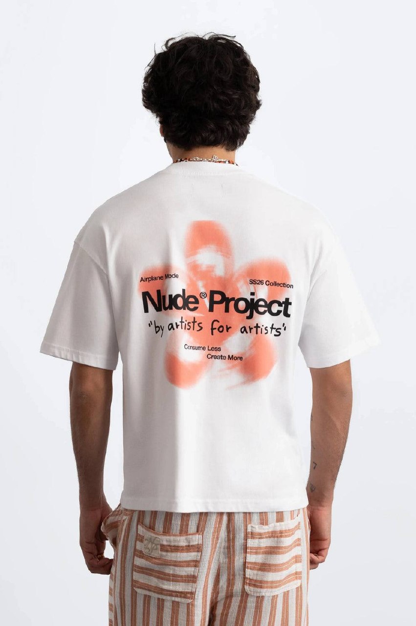 Camiseta Nude Project ✨