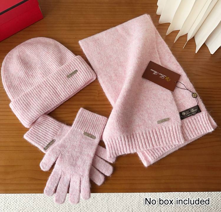 Conjunto de invierno de 3 piezas (Gorro, guantes y bufanda) / 3-piece ✨💫 39€ ✨