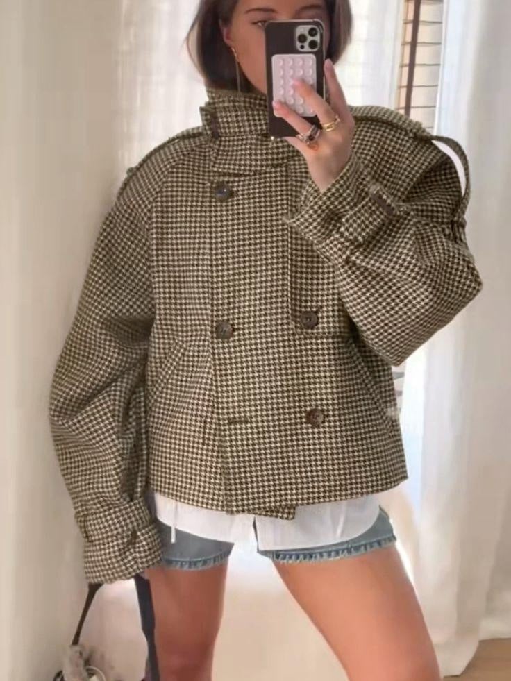 Stylish Plaid Short Coat ✨