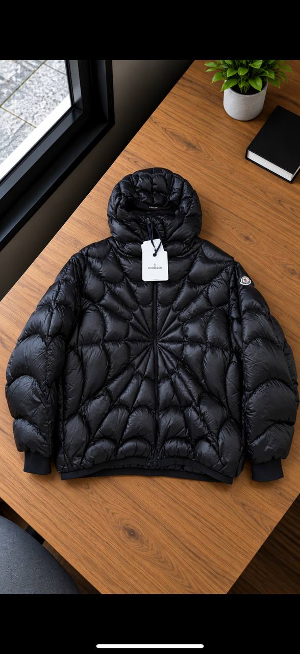 Abrigo Spider x Moncler ✨
