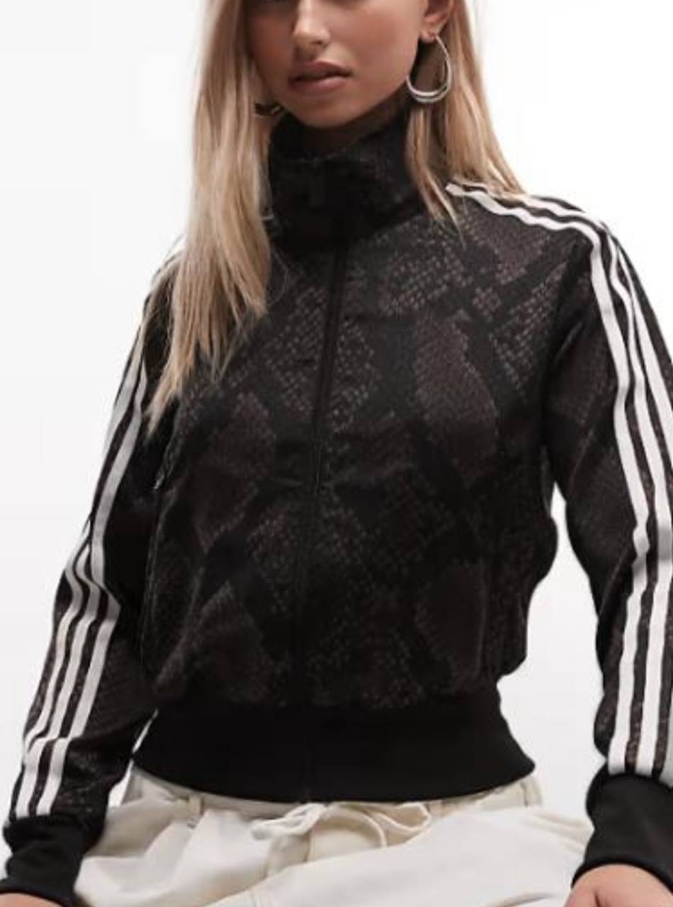 1. Chaqueta 17,95€ 👉 https://c.onlyaff.app/17myL3