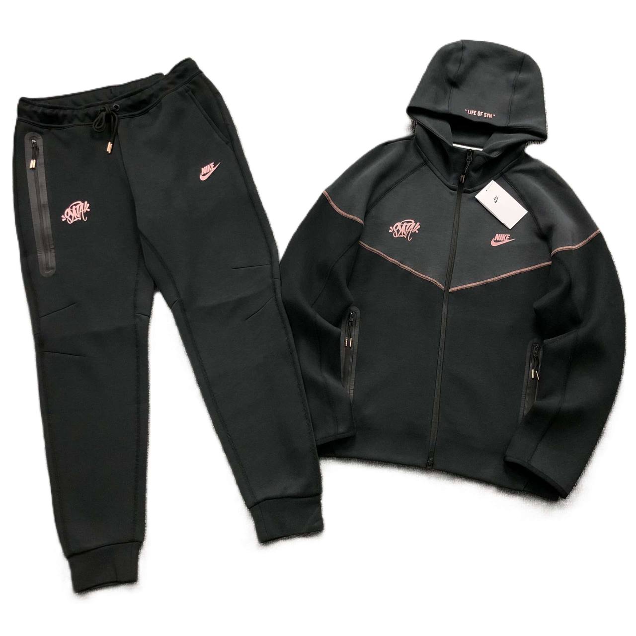 Chándal Nike Tech x Synaworld ✨
